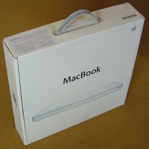 Apple : Macbook (polycarbonate) modèle 2.1 
